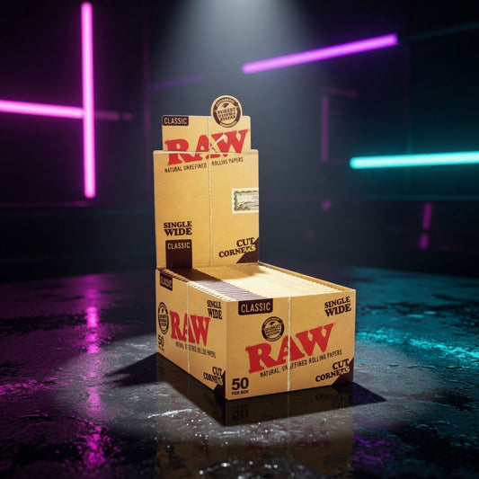 raw cut corners rolling papers single wide — club packshot